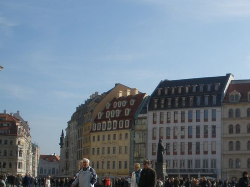 Na náměstí Neumarkt