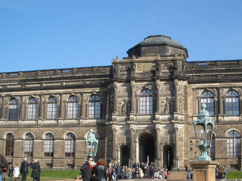 Zwinger východní budova